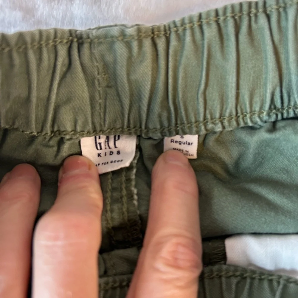 GAP stylish olive